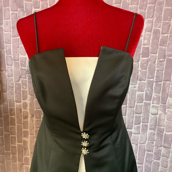 Michaelangelo • Black & White Satin Gown - Picture 2 of 10